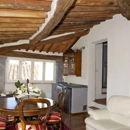 Altana Panoramic Gasthof Lucca